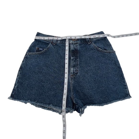Lee Women's Cut Off Frayed Hem Denim, Jean Shorts Size 16 - Picture 5 of 6